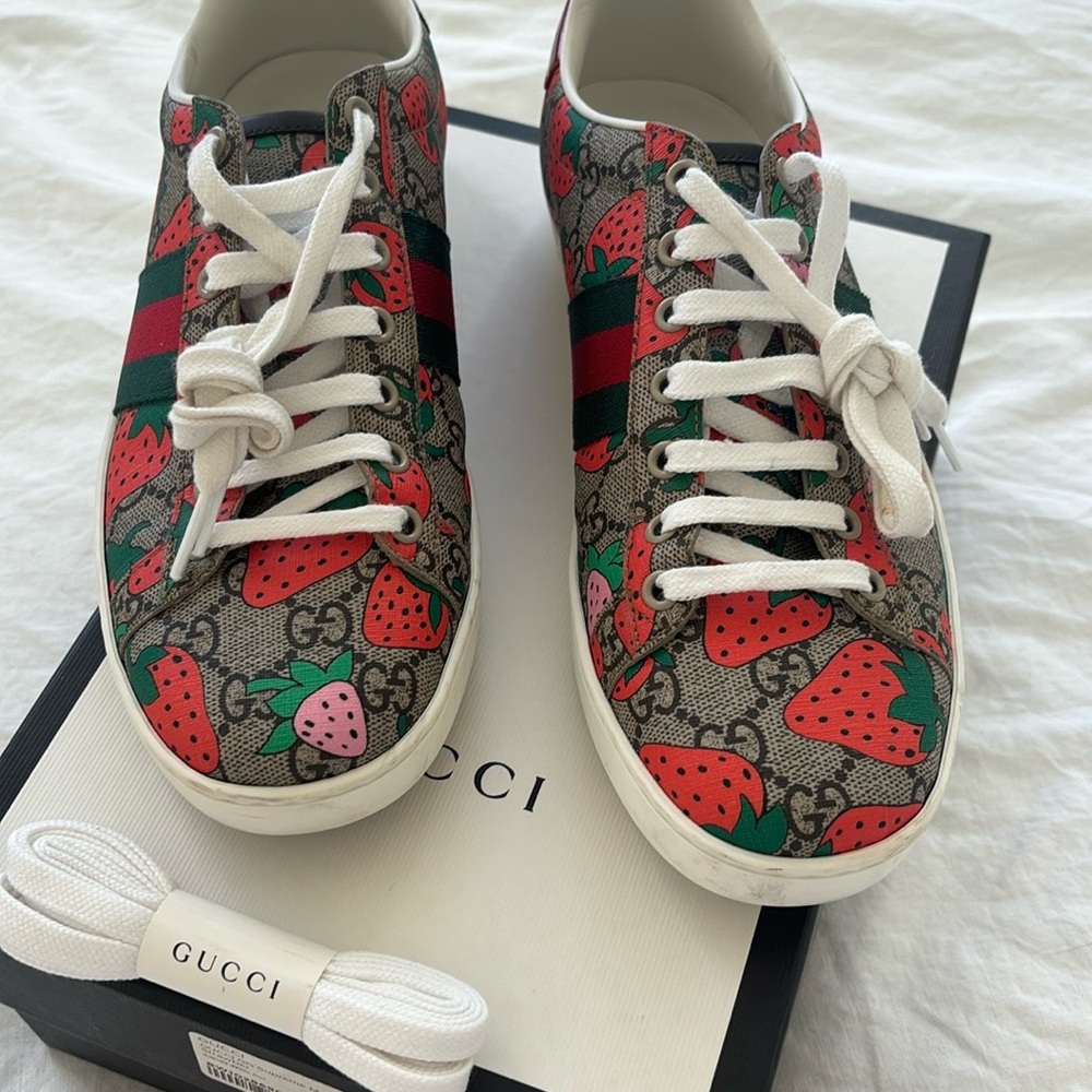 Gucci Multicolor Strawberry Print Sneakers